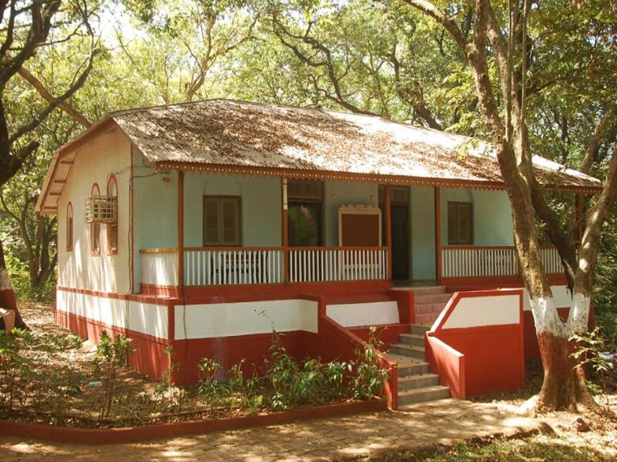 Cecil Hotel Matheran Exterior photo